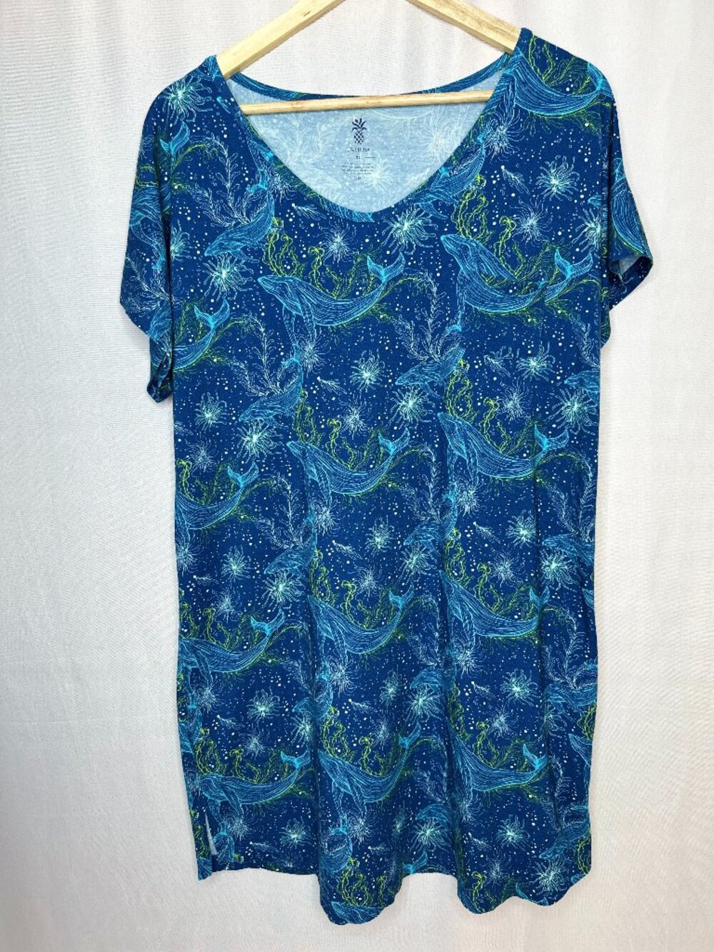 Cariloha Ocean Whale V-neck Sleepshirt, XLarge Nature Fairy Sea Water Humpback